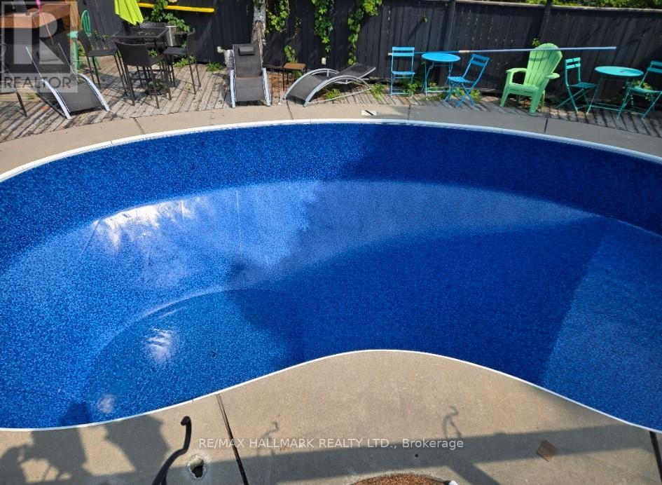 4 Devins Drive, Aurora, Ontario  L4G 2Z1 - Photo 31 - N12579476