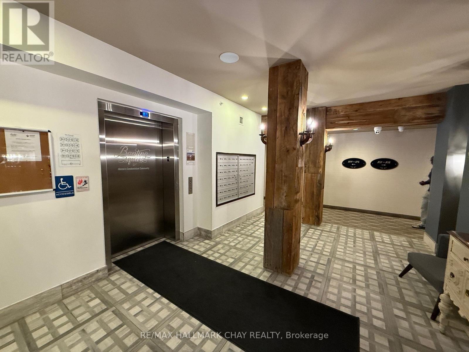 203 - 157 Wellington Street E, New Tecumseth, Ontario  L9R 0R7 - Photo 2 - N12579480