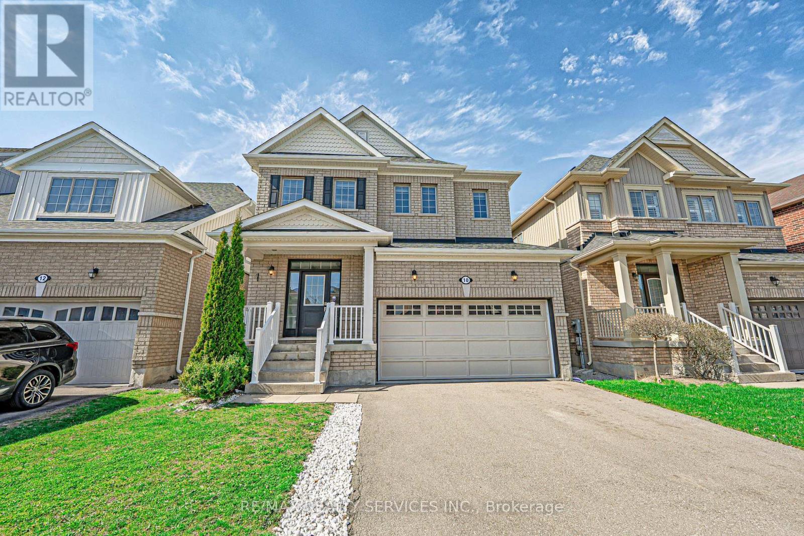 10 Mccabe Lane, New Tecumseth (Tottenham), Ontario  L0G 1W0 - Photo 2 - N12579486