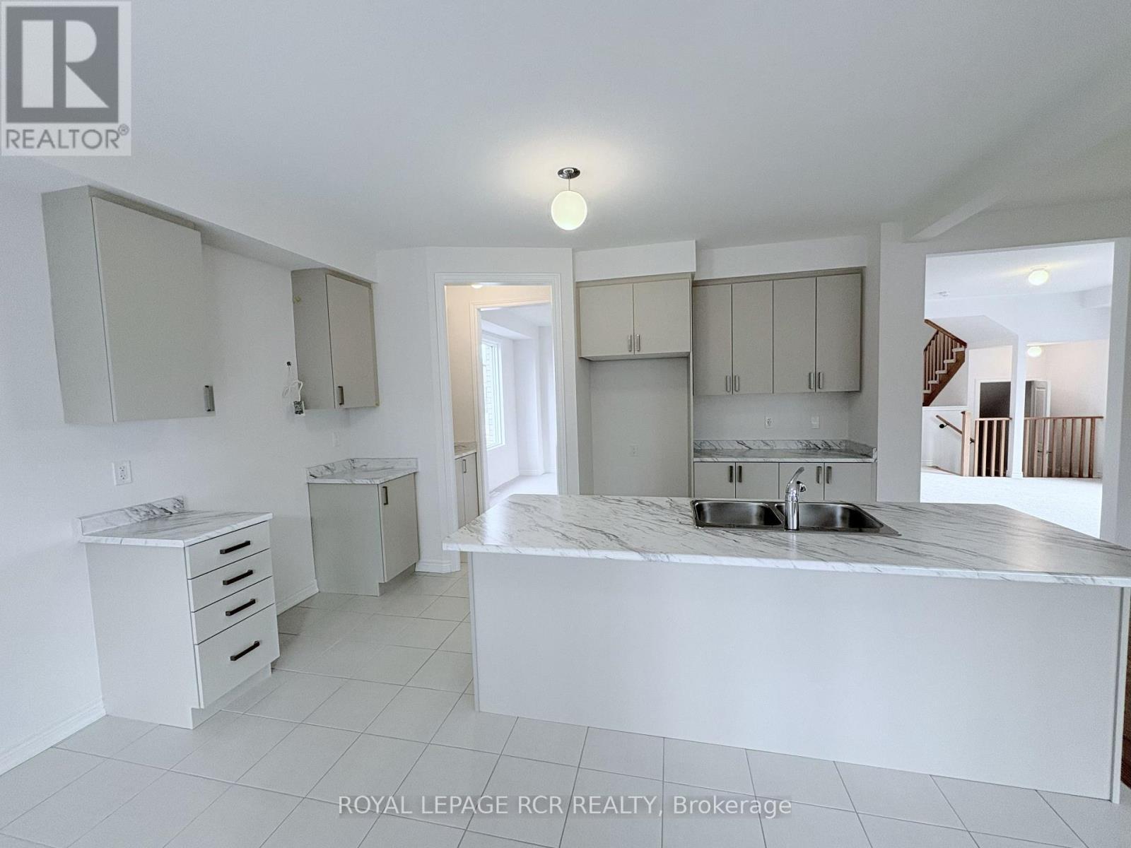 60 Baycroft Boulevard, Essa, Ontario  L3W 0M1 - Photo 9 - N12579494