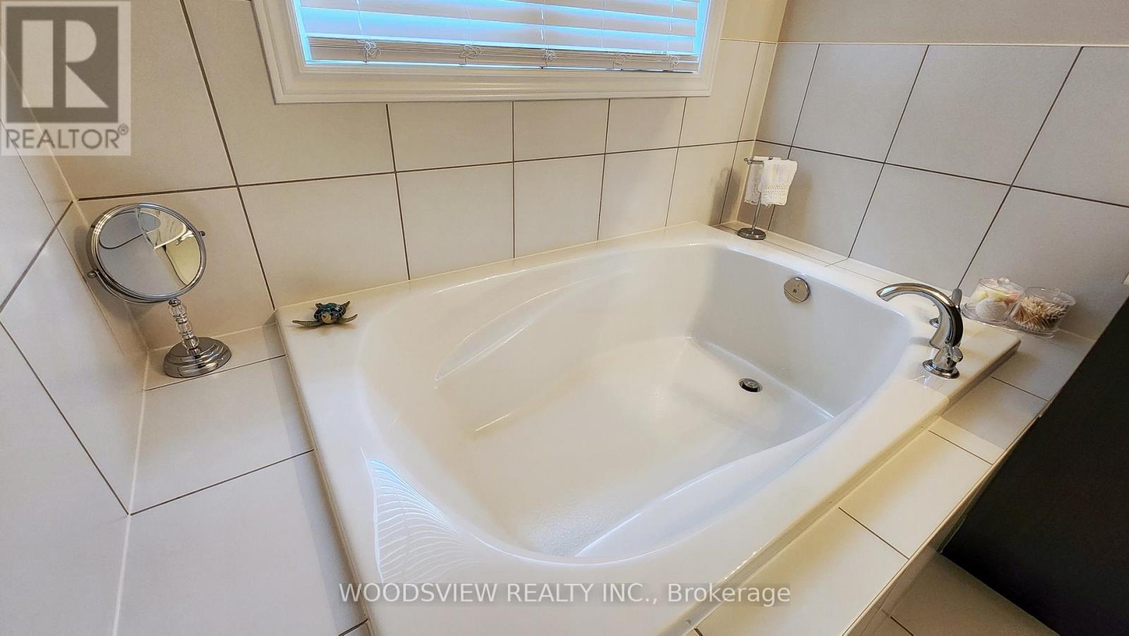 2220 Dawson Crescent, Innisfil, Ontario  L9S 0G9 - Photo 27 - N12579500