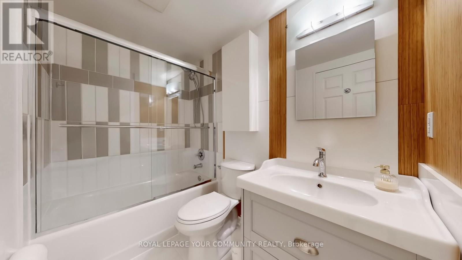 111 - 7398 Yonge Street, Vaughan, Ontario  L4J 8J2 - Photo 20 - N12579524