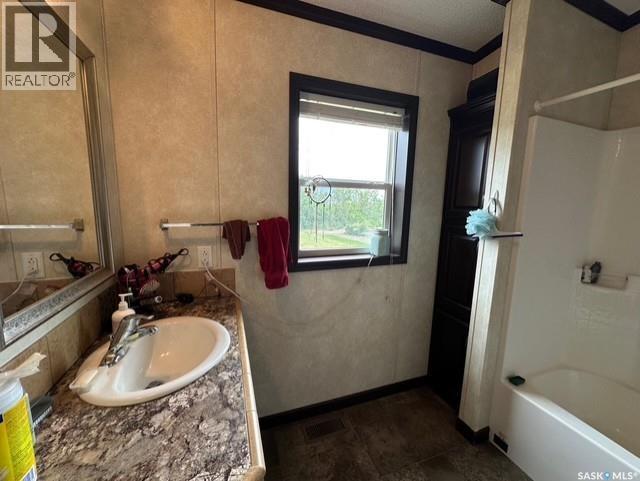 Schuweiler Acreage, Stonehenge Rm No. 73, Saskatchewan  S0H 0B0 - Photo 16 - SK011708