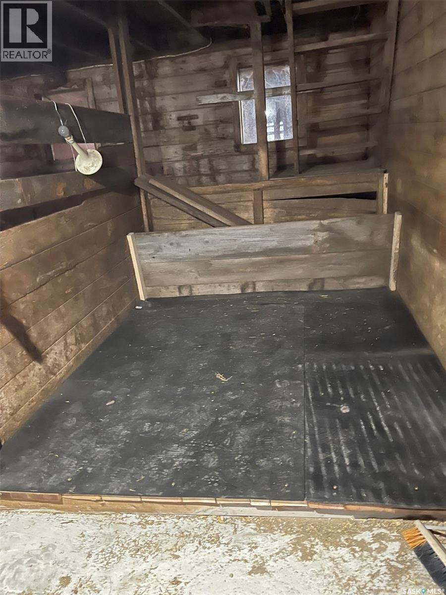 Schuweiler Acreage, Stonehenge Rm No. 73, Saskatchewan  S0H 0B0 - Photo 25 - SK011708