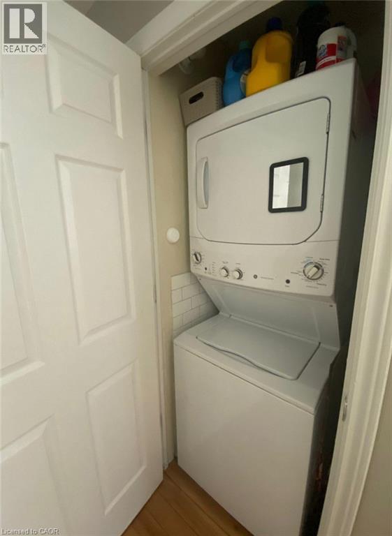 370 East 24th Street, Hamilton, Ontario L8V 4V1 - Photo 10 - 40788449