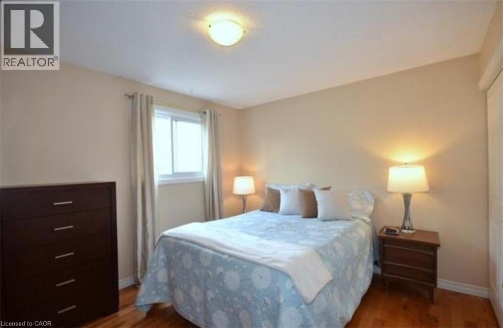 370 East 24th Street, Hamilton, Ontario L8V 4V1 - Photo 6 - 40788449