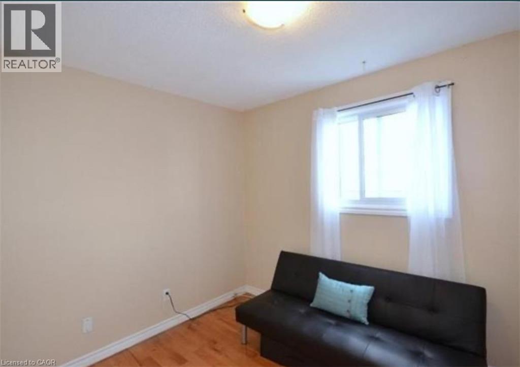 370 East 24th Street, Hamilton, Ontario L8V 4V1 - Photo 7 - 40788449