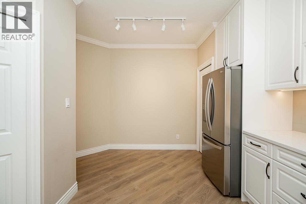 218 3098 Guildford Way, Coquitlam, British Columbia  V3B 7W8 - Photo 10 - R3045194