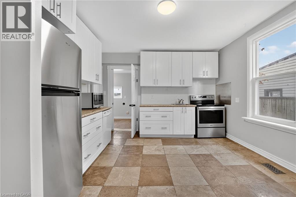 28 Cayuga Street, Brantford, Ontario  N3S 1W5 - Photo 10 - 40790414