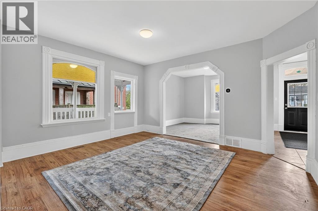 28 Cayuga Street, Brantford, Ontario  N3S 1W5 - Photo 9 - 40790414