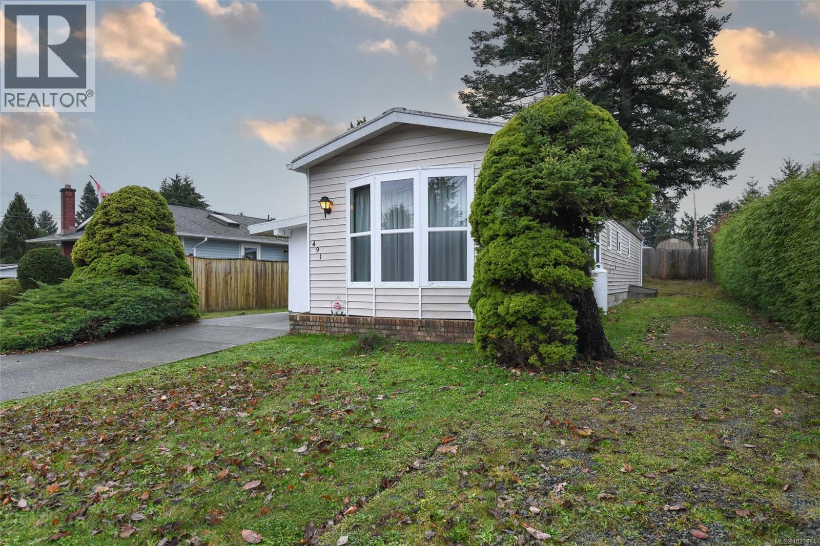 491 Cowichan Ave, Courtenay, British Columbia V9N 7M1 - Photo 2 - 1021164