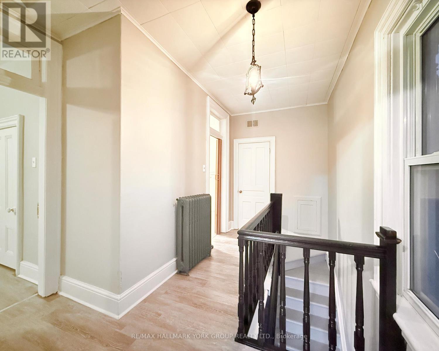 Main - 212 Bradford Street, Barrie, Ontario  L4N 3B6 - Photo 4 - S12579344