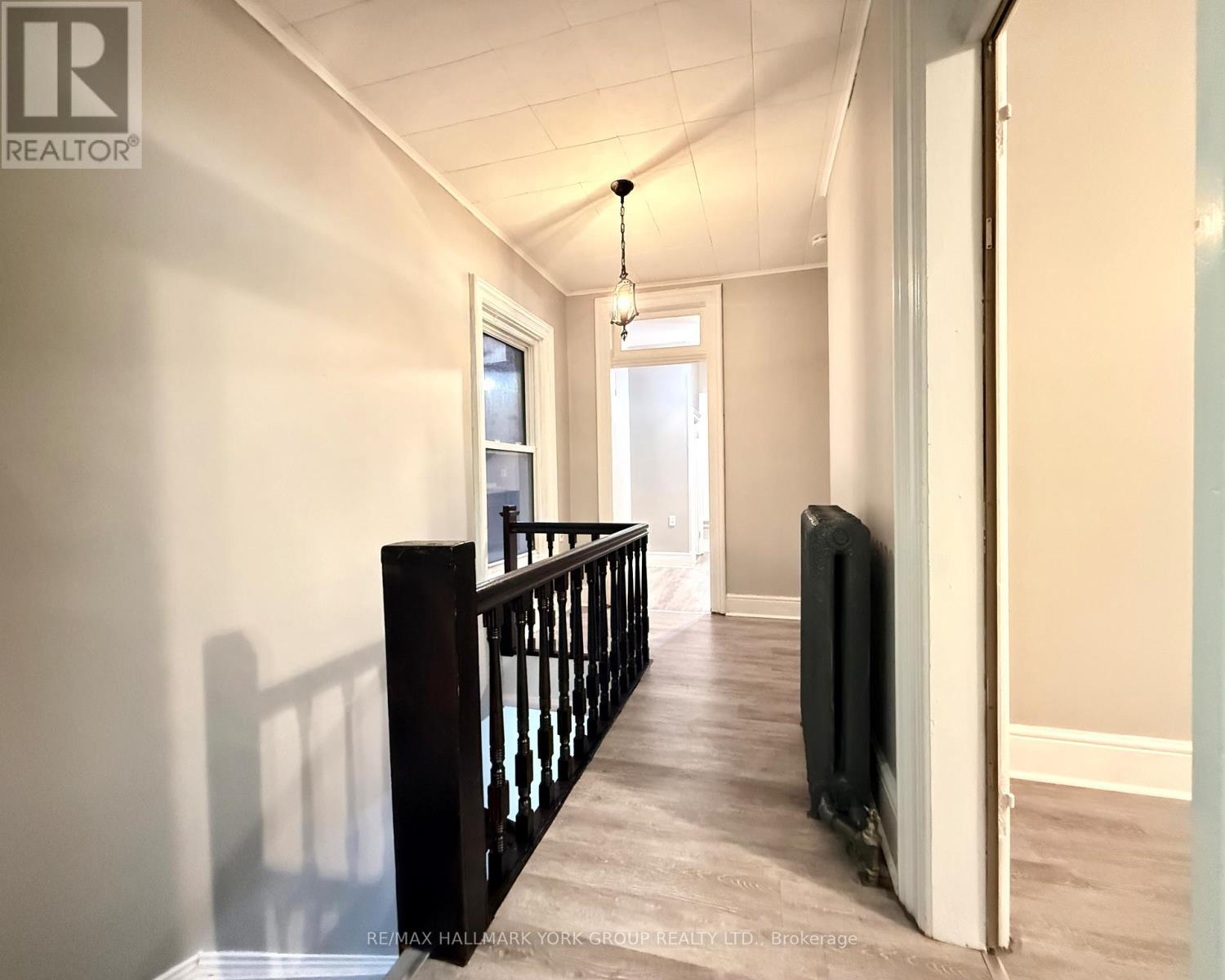 Main - 212 Bradford Street, Barrie, Ontario  L4N 3B6 - Photo 3 - S12579344