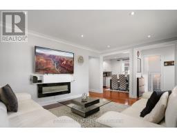 25 SILVERCREST AVENUE, Toronto, Ontario