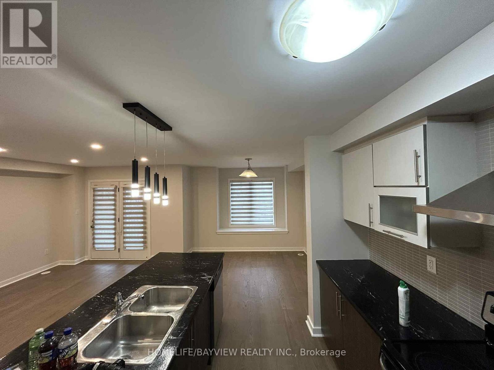 4 Givemay Street, Brampton, Ontario  L7A 4N9 - Photo 6 - W12579174