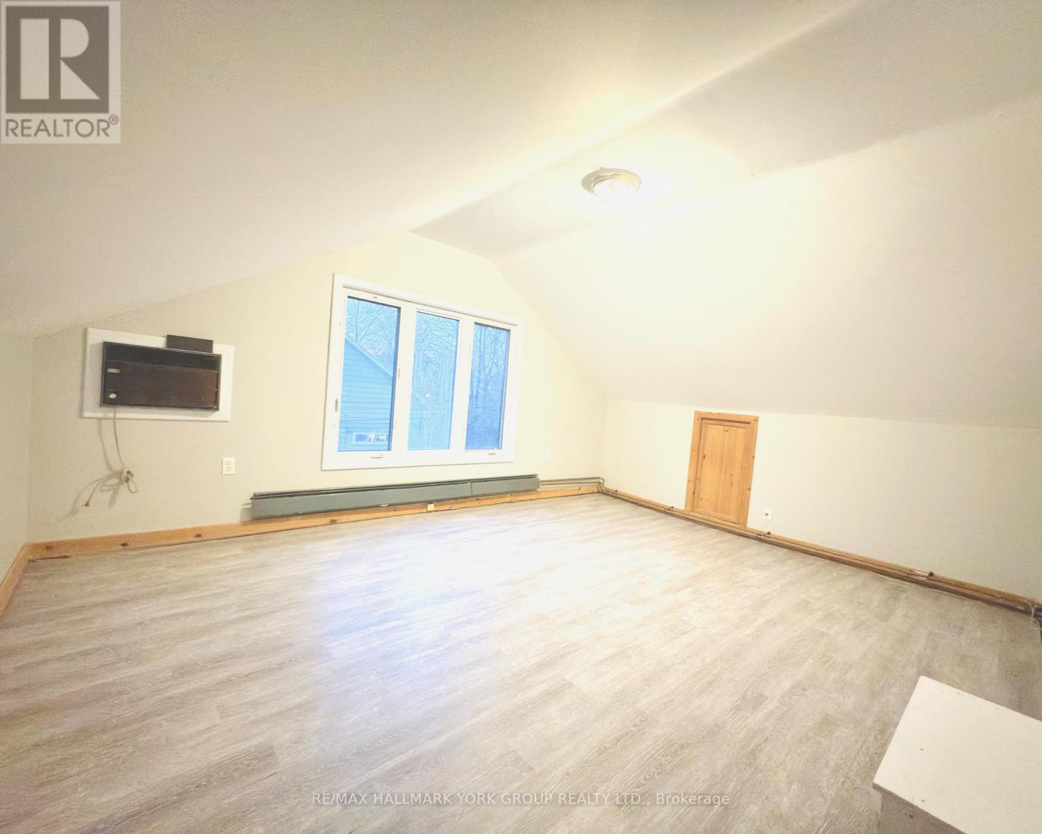 Main - 212 Bradford Street, Barrie, Ontario  L4N 3B6 - Photo 10 - S12579344