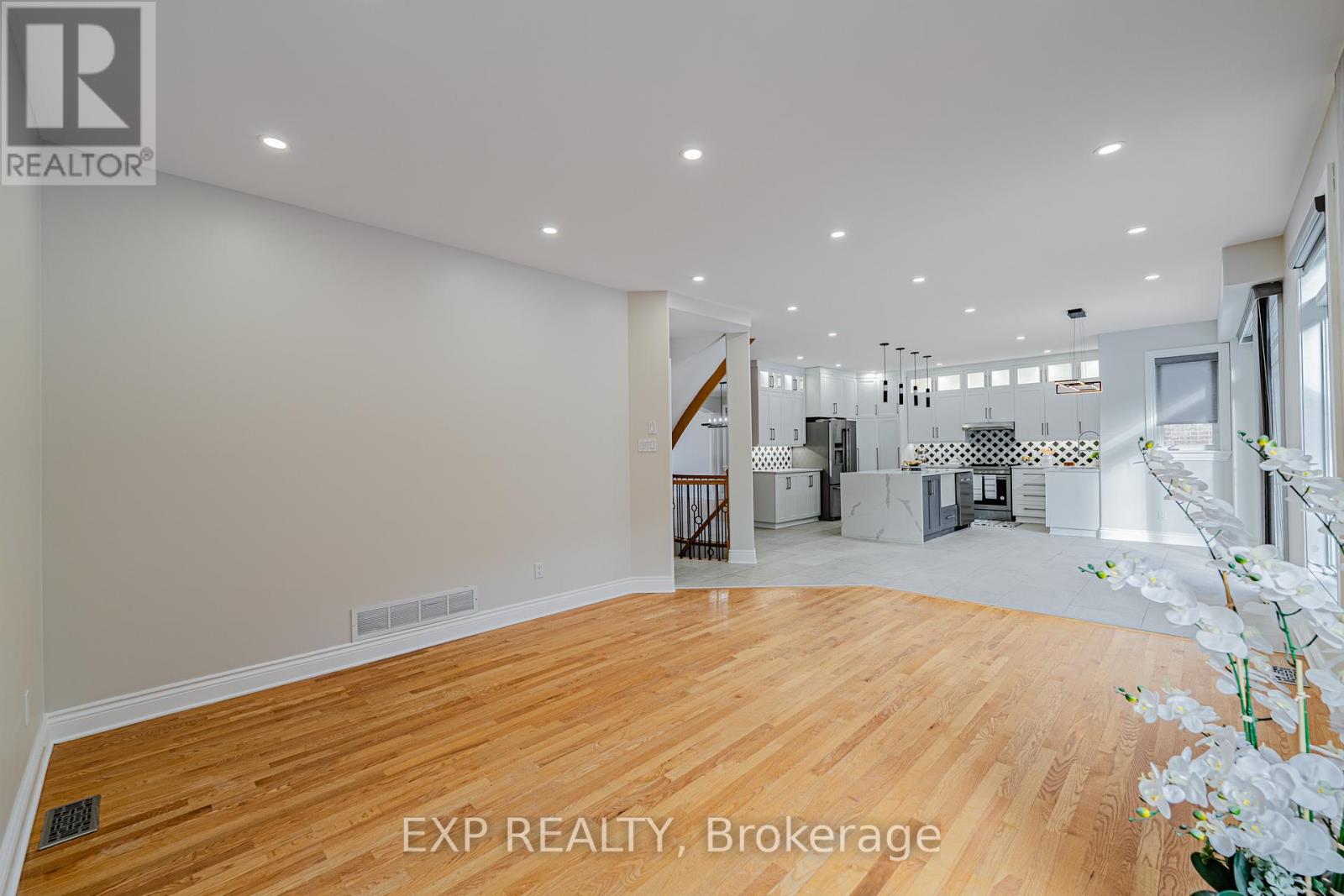 11 Wellsmere Court, Ottawa, Ontario  K2E 8C2 - Photo 32 - X12579676