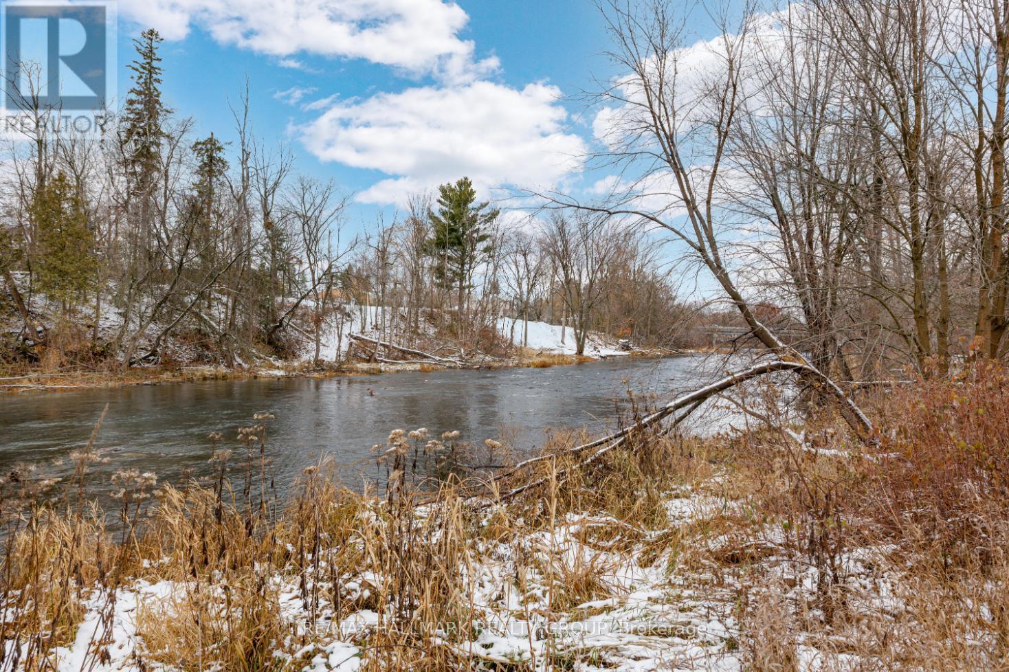 5218 Mclean Crescent, Ottawa, Ontario  K4M 1G2 - Photo 8 - X12579742