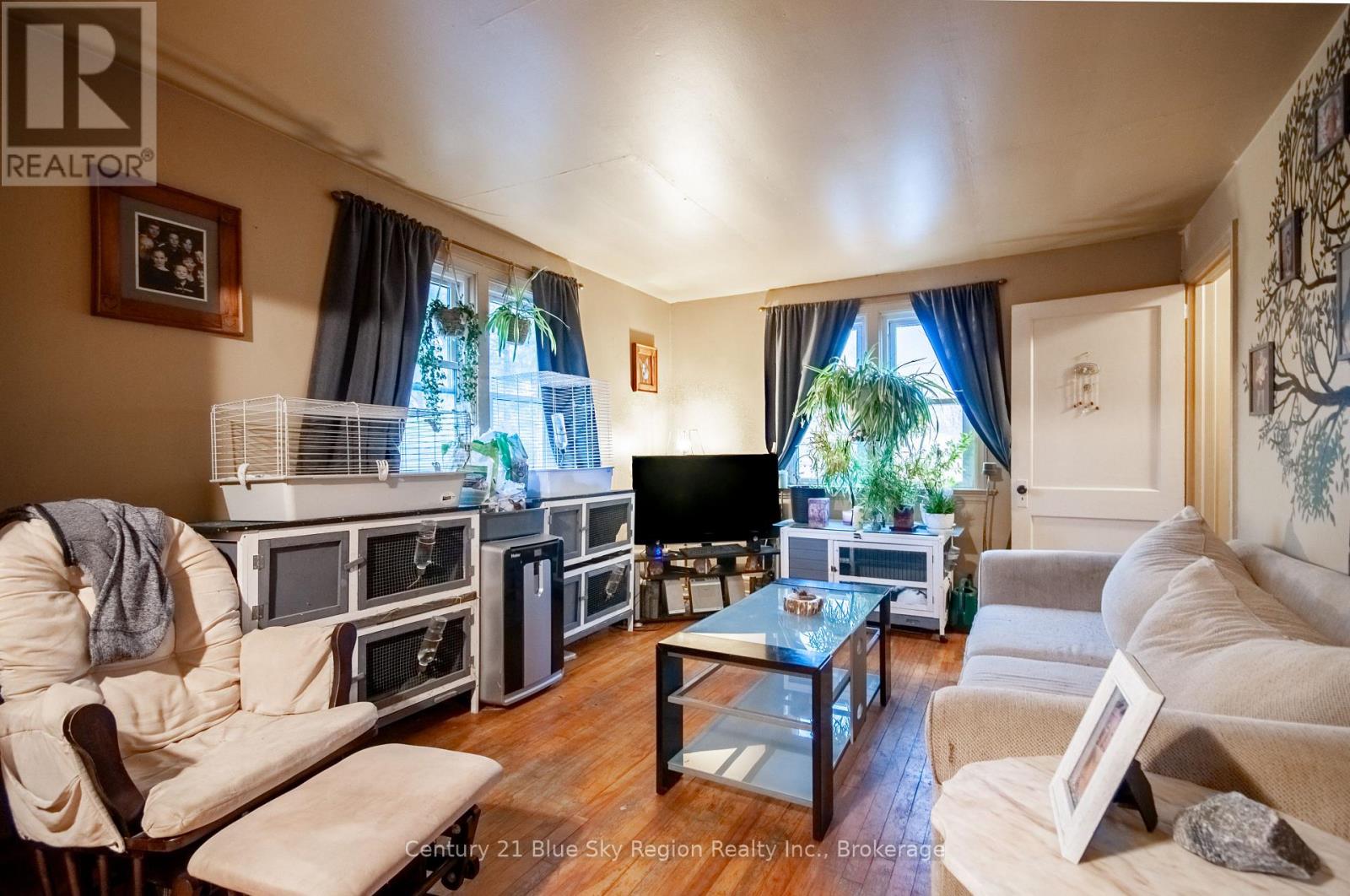 118-120 Sixth Avenue W, North Bay, Ontario  P1B 3P2 - Photo 5 - X12579602