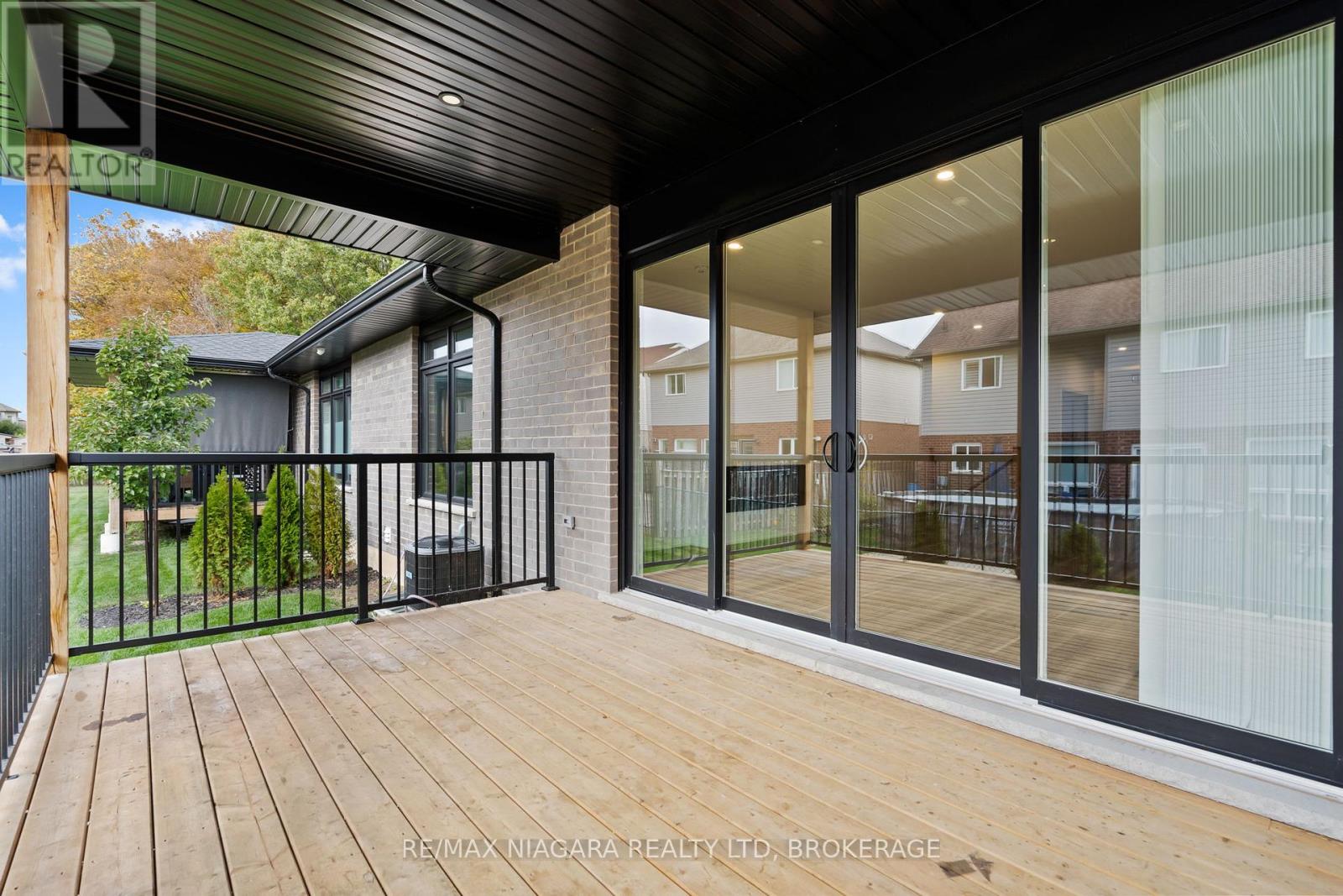 11 - 300 Richmond Street, Thorold (Confederation Heights), Ontario  L2V 0L6 - Photo 27 - X12579606