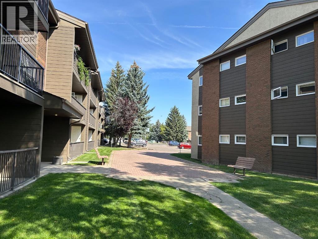 308, 420 Columbia Boulevard W, Lethbridge, Alberta  T1K 5R4 - Photo 2 - A2251439