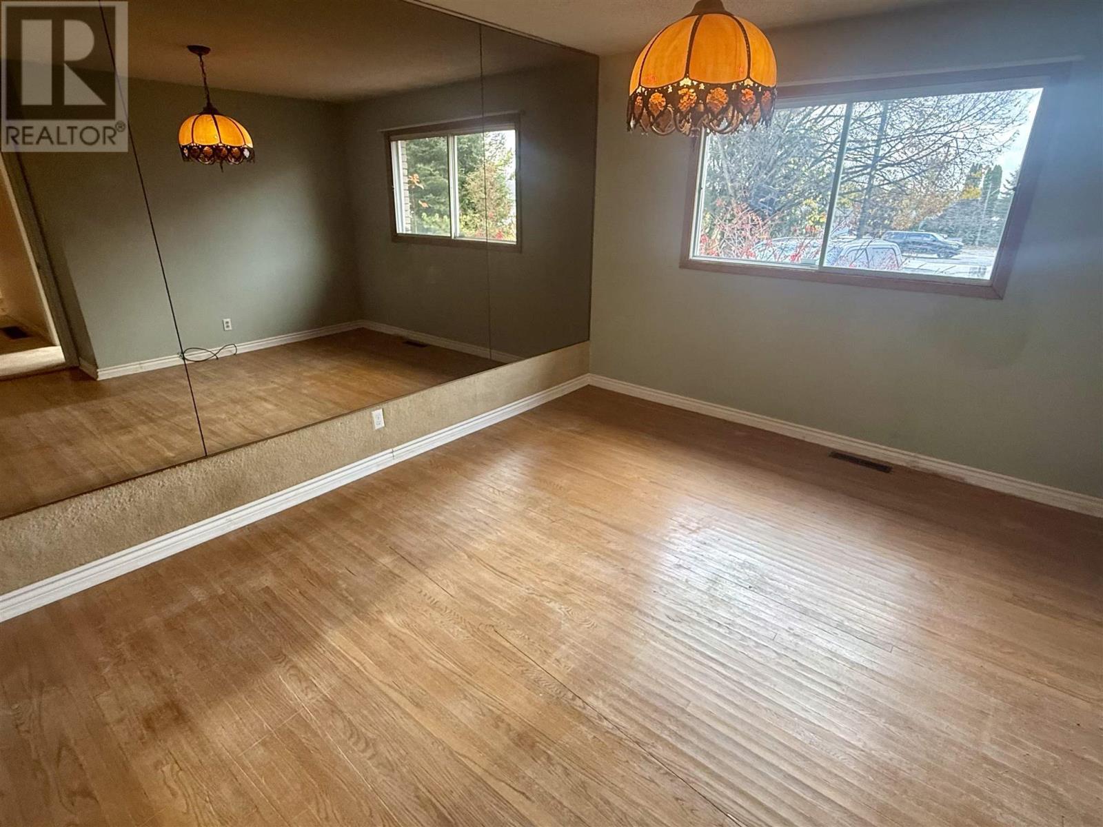 21 Bracken Pl, Elliot Lake, Ontario P5A 1L5 - Photo 33 - SM253221