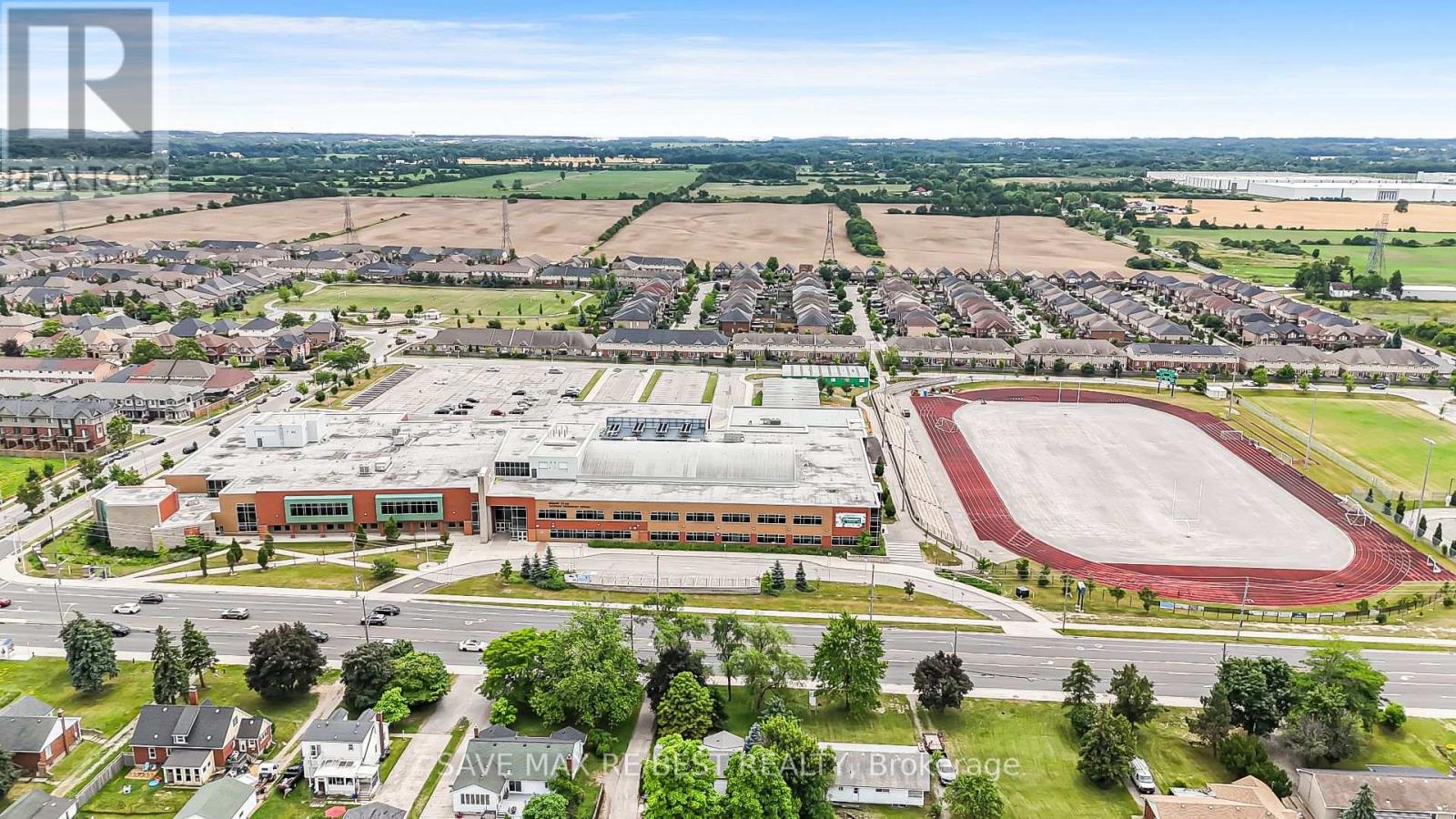 6 Greenwich Avenue, Hamilton, Ontario  L8J 0A5 - Photo 4 - X12579456