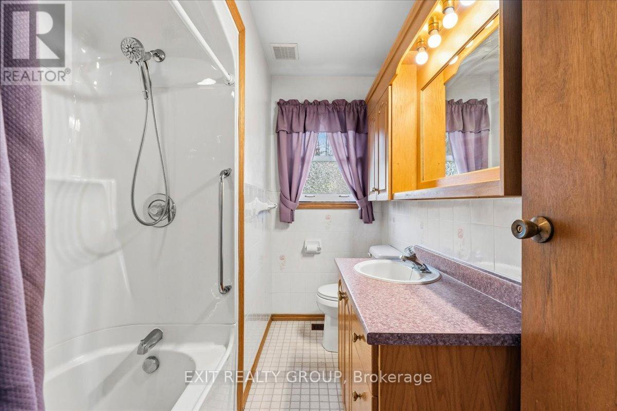 165 North Trent Street, Quinte West, Ontario K0K 2C0 - Photo 17 - X12579550