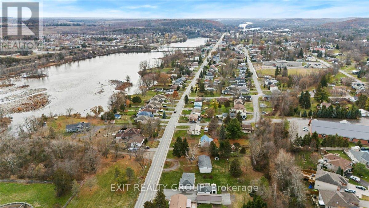 165 North Trent Street, Quinte West, Ontario K0K 2C0 - Photo 34 - X12579550