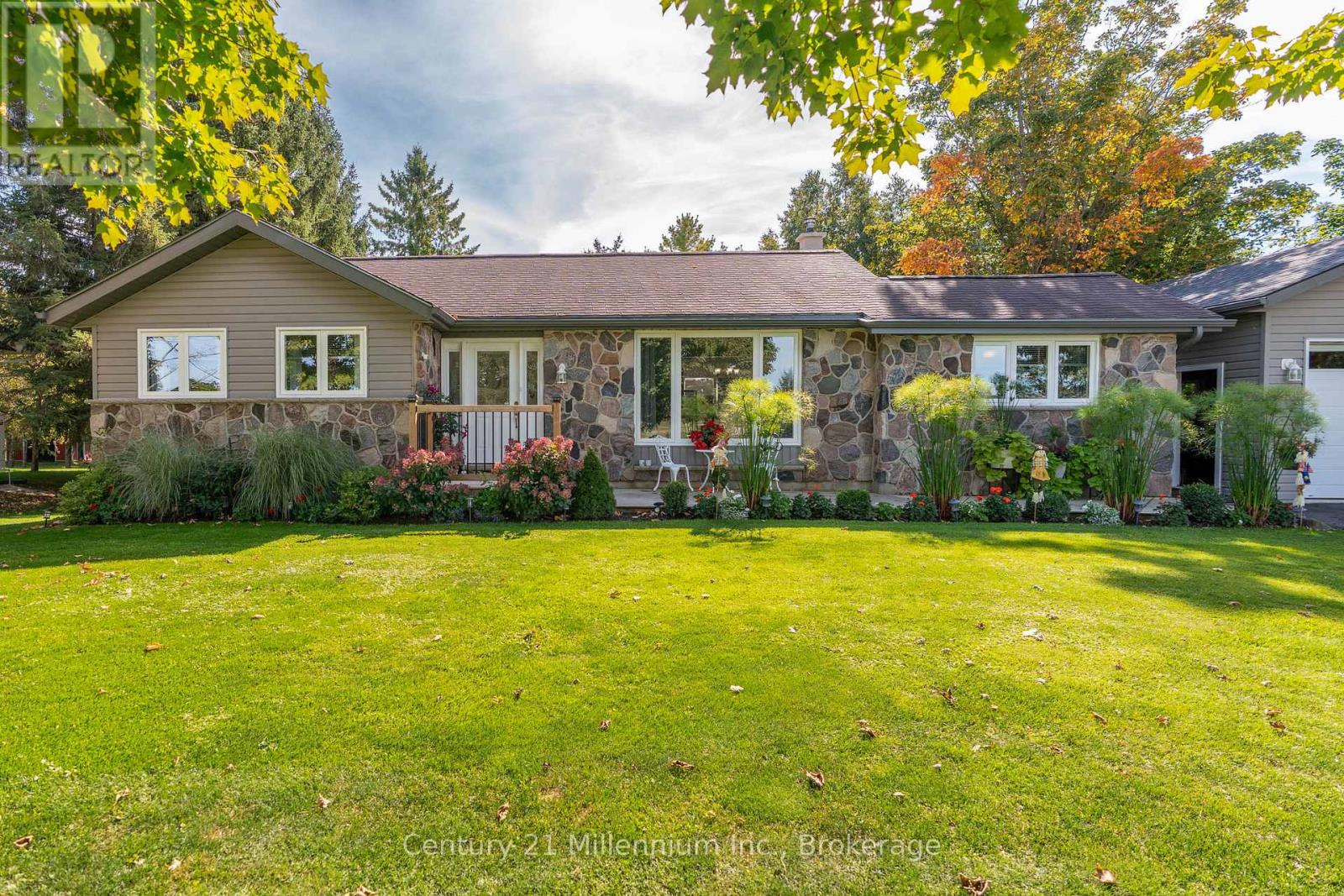 21532 Grey 16 Road, Chatsworth, Ontario  N0H 2N0 - Photo 5 - X12579722