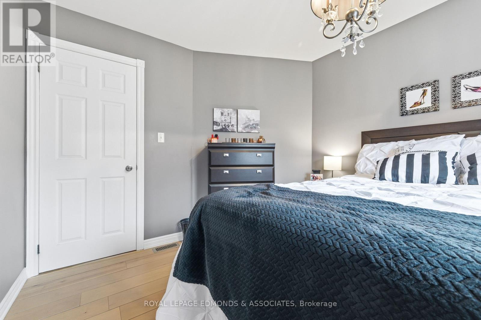 655 Fairview Avenue S, Laurentian Valley, Ontario  K8A 8N4 - Photo 20 - X12579700