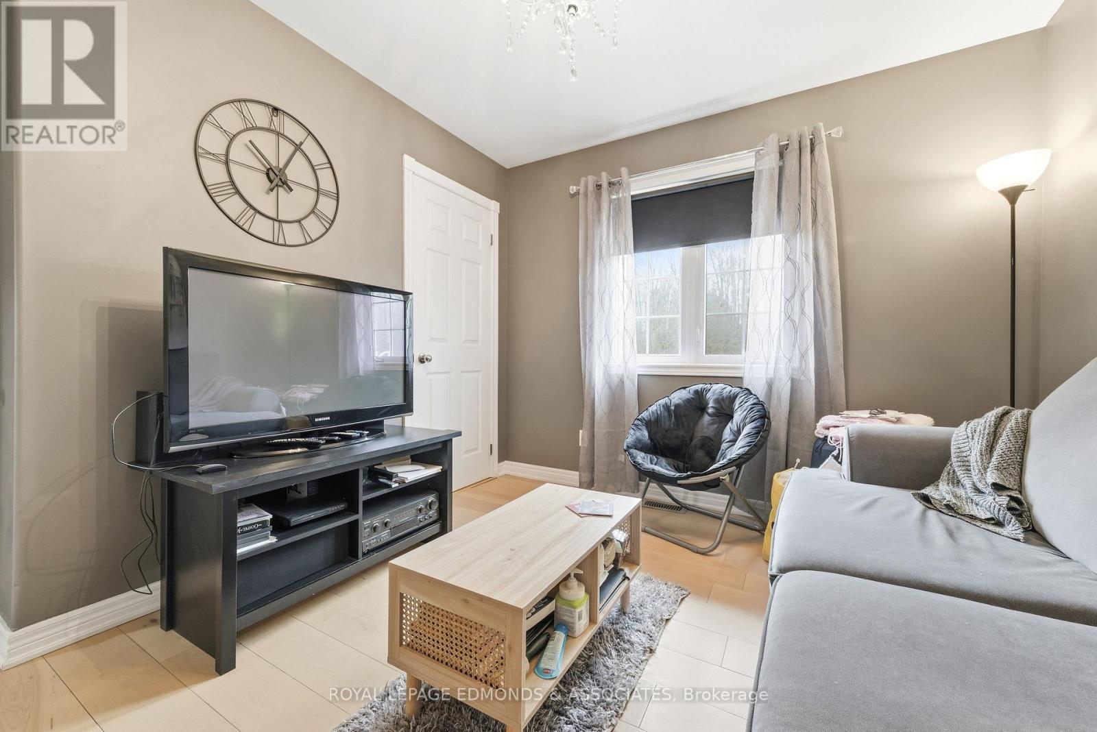 655 Fairview Avenue S, Laurentian Valley, Ontario  K8A 8N4 - Photo 23 - X12579700