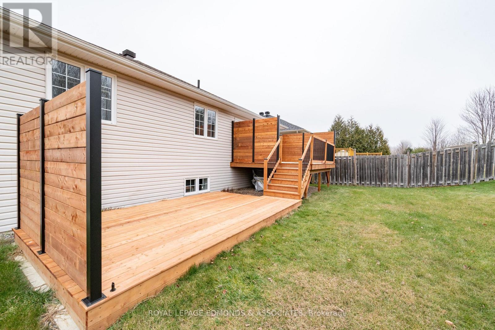 655 Fairview Avenue S, Laurentian Valley, Ontario  K8A 8N4 - Photo 26 - X12579700