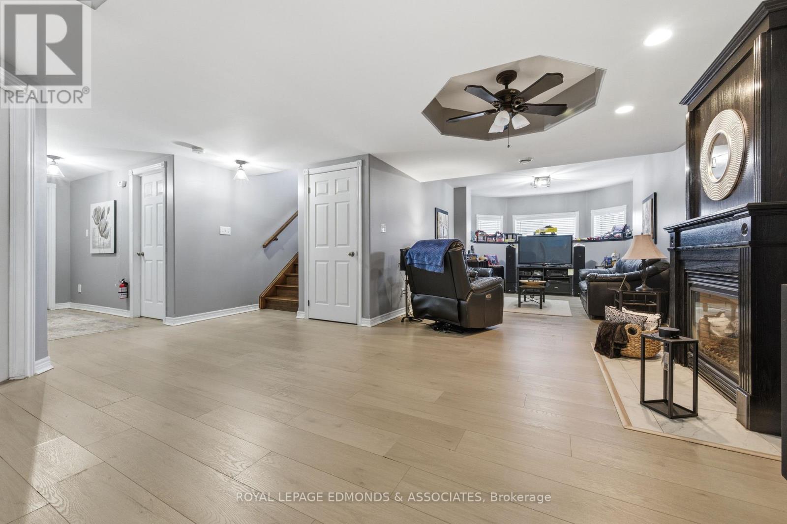 655 Fairview Avenue S, Laurentian Valley, Ontario  K8A 8N4 - Photo 32 - X12579700