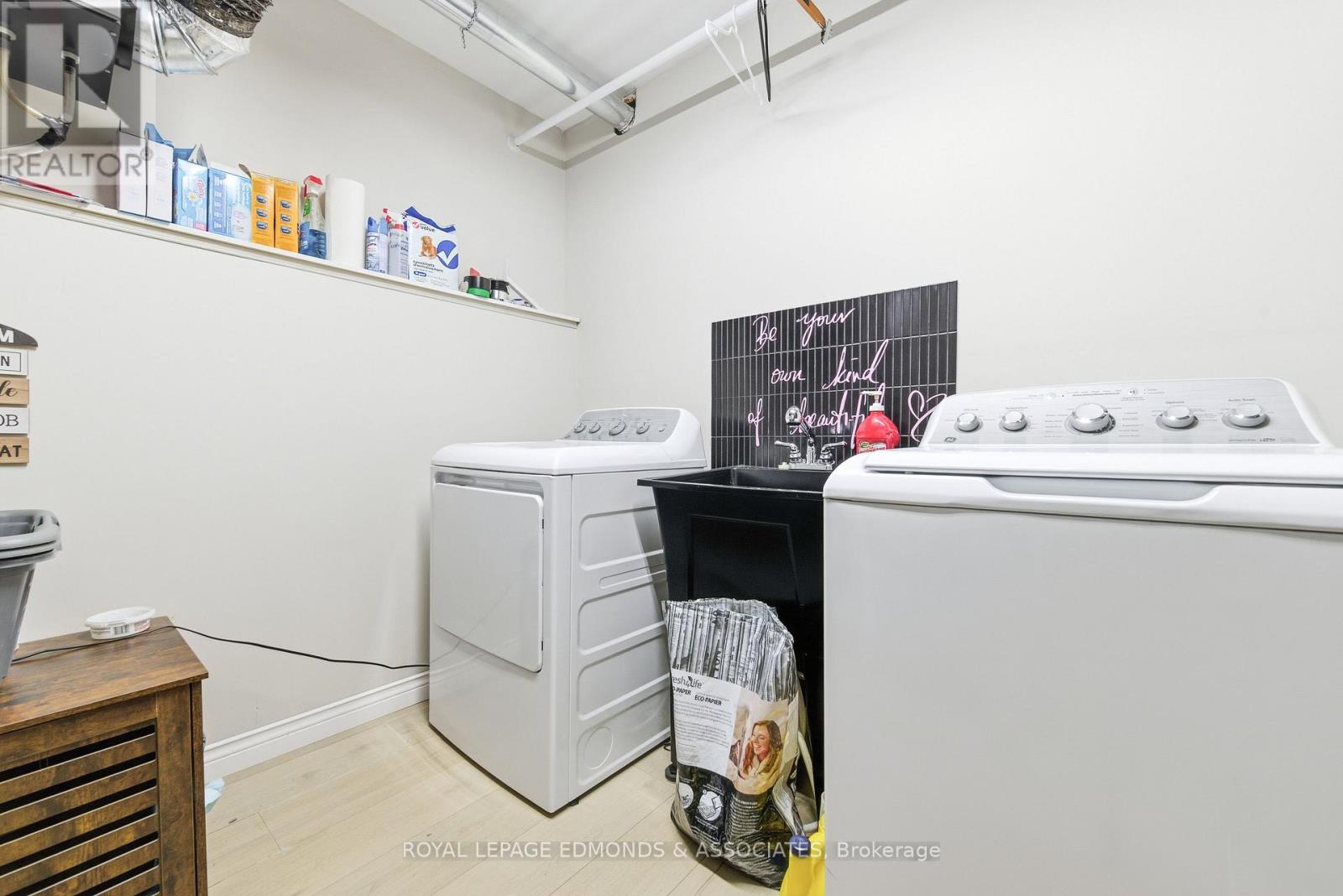 655 Fairview Avenue S, Laurentian Valley, Ontario  K8A 8N4 - Photo 43 - X12579700