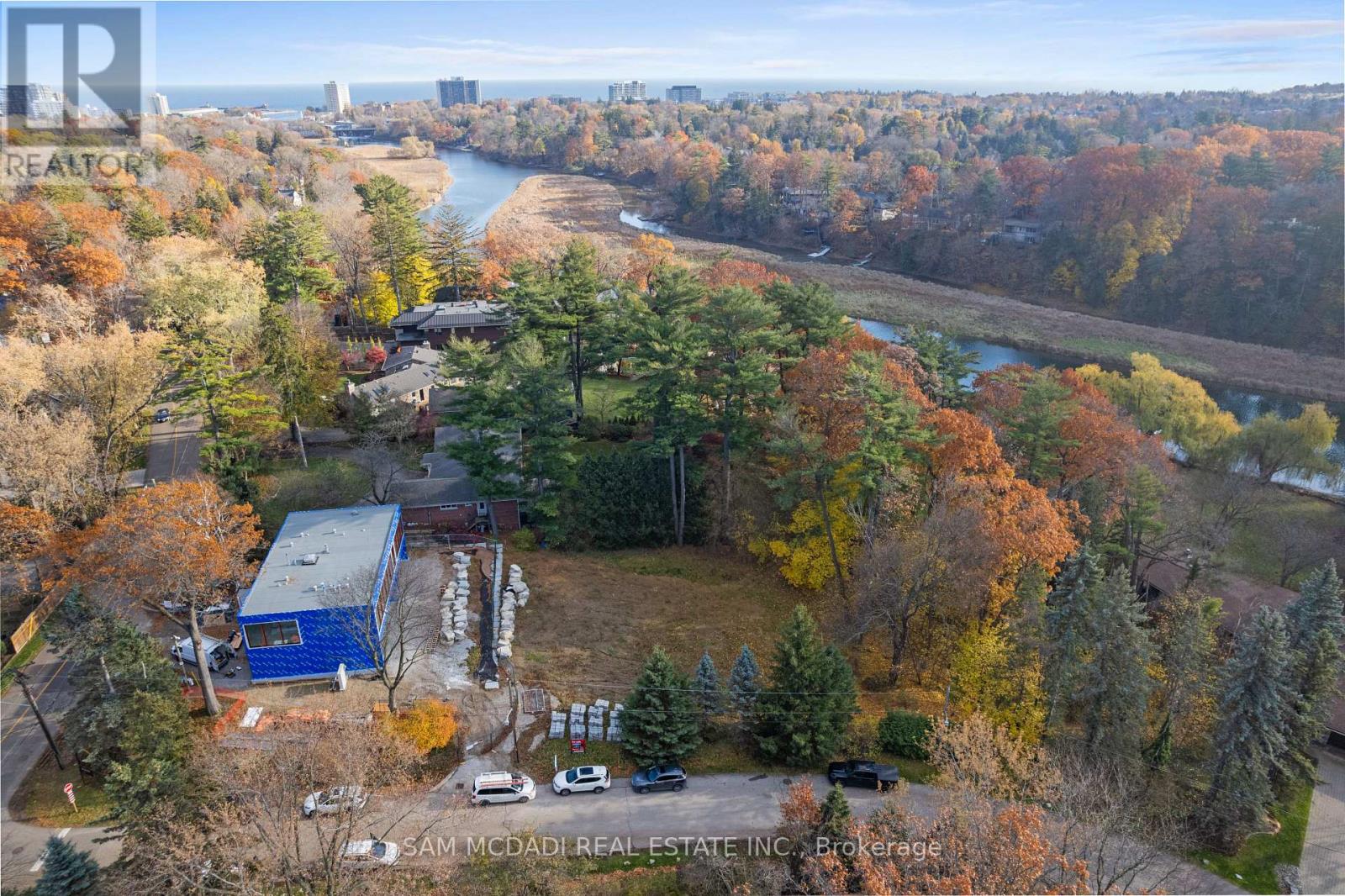 1470 Pinetree Crescent, Mississauga, Ontario  L5G 2S8 - Photo 5 - W12380098