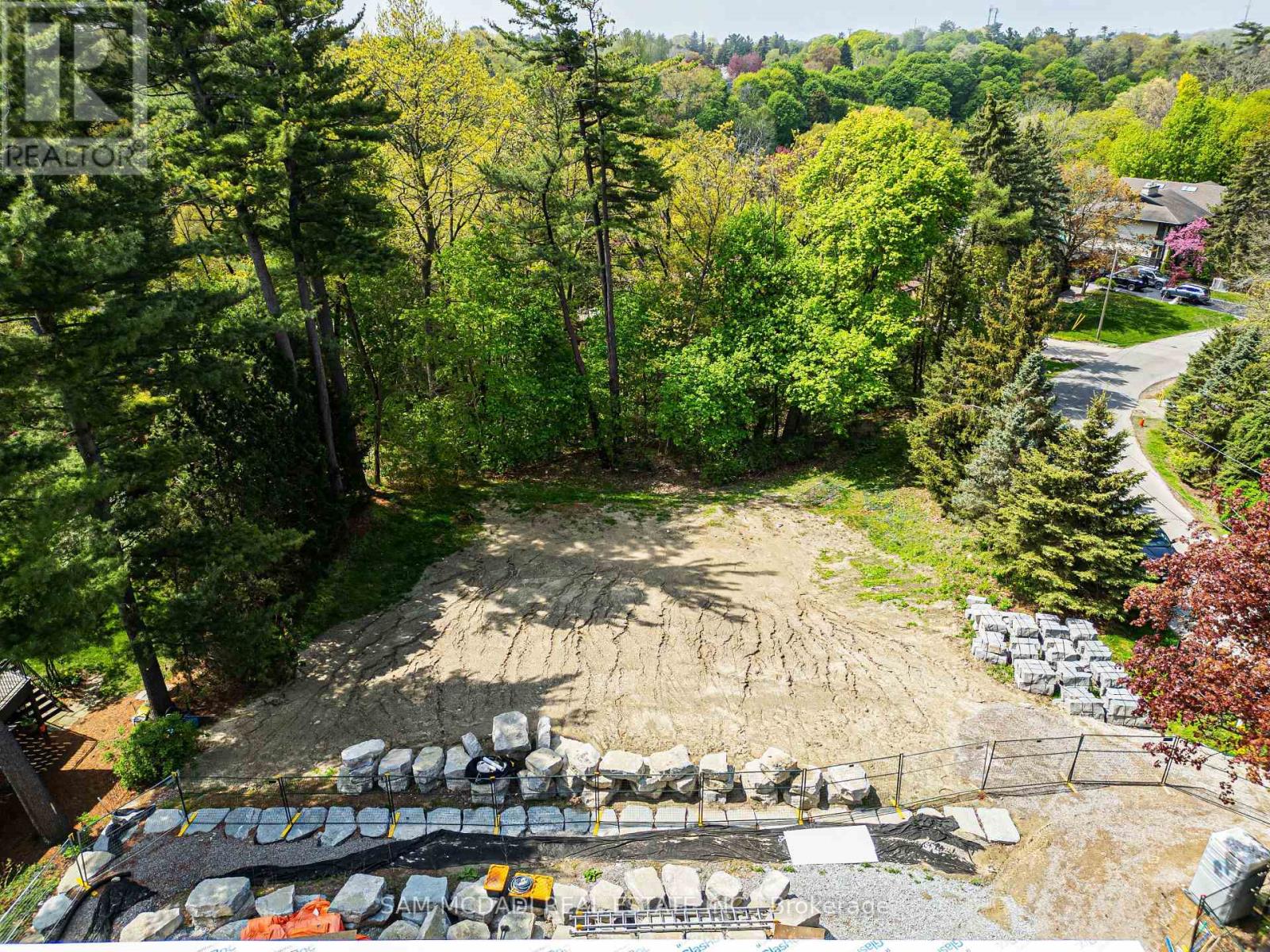 1470 Pinetree Crescent, Mississauga, Ontario  L5G 2S8 - Photo 22 - W12380098