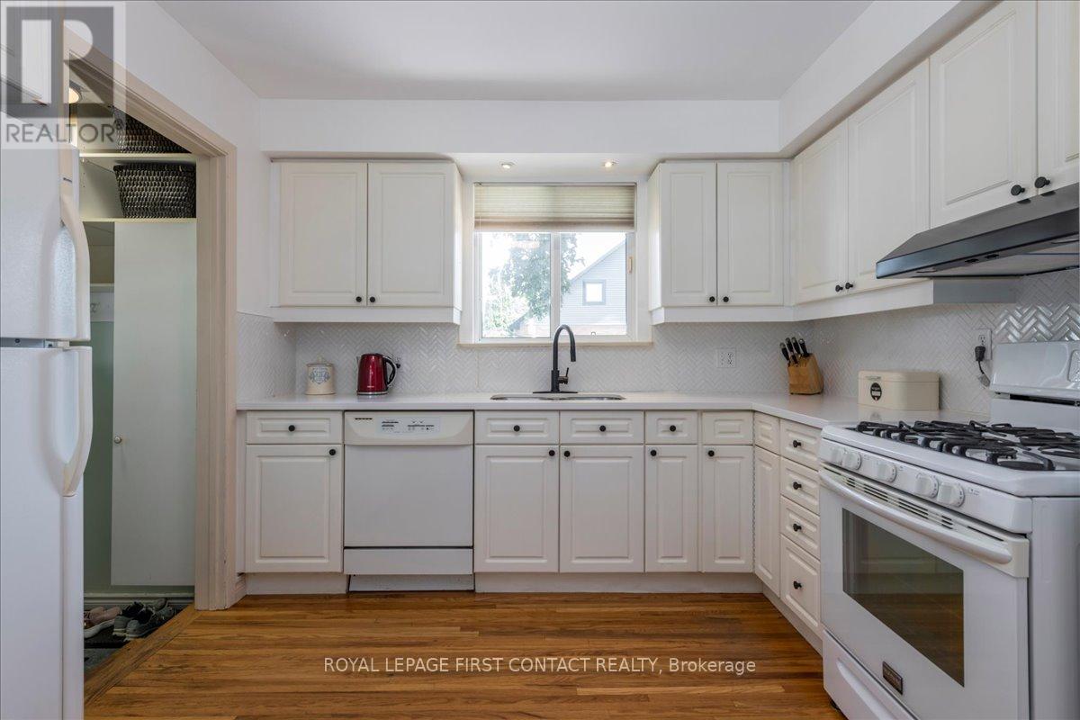 591 Oak Street, Collingwood, Ontario  L9Y 2Z2 - Photo 10 - S12528110