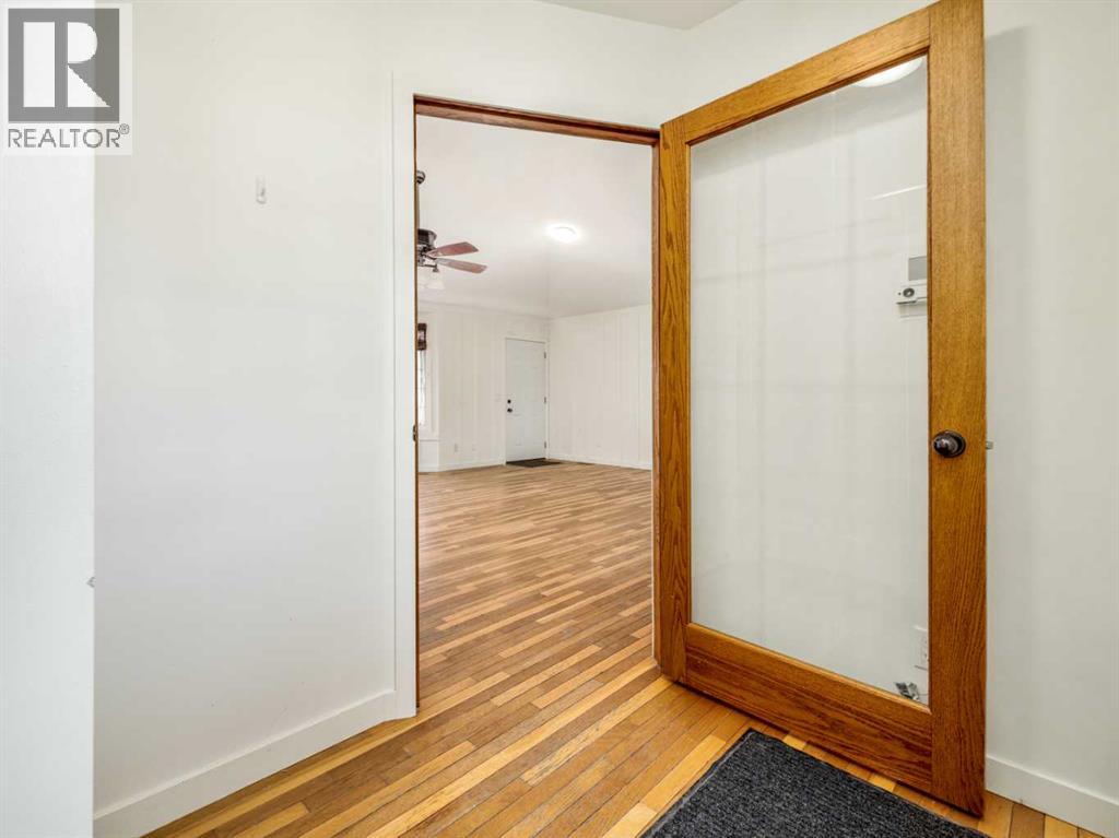 495 6 Street W, Cardston, Alberta  T0K 0K0 - Photo 3 - A2271961