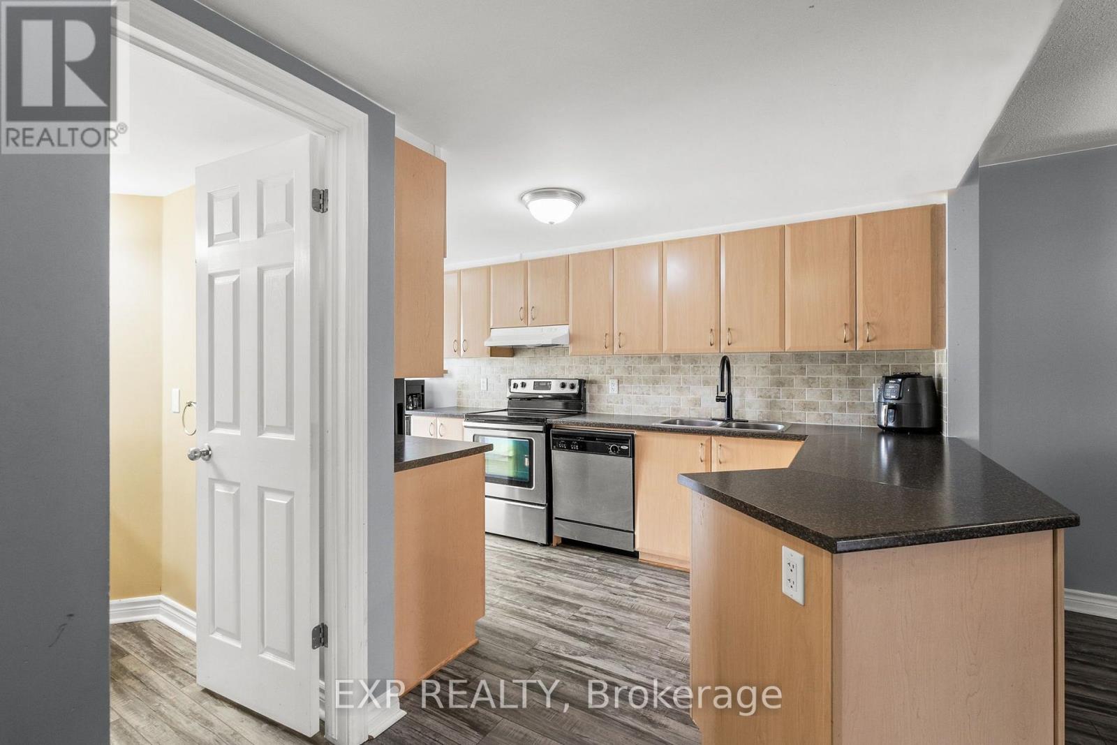 588-B Chapman Mills Drive, Ottawa, Ontario  K2J 3V2 - Photo 49 - X12559698