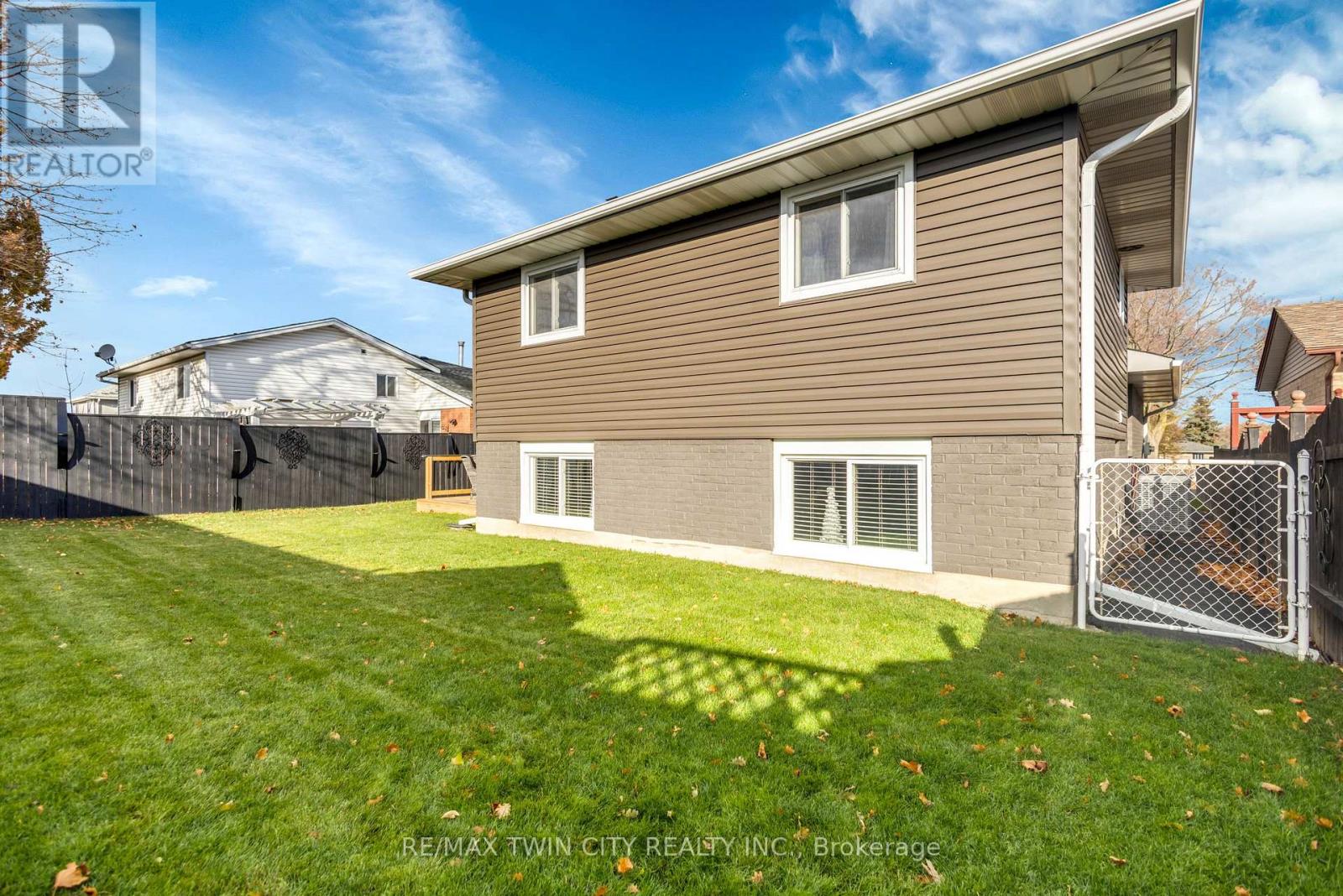 67 West Acres Crescent, Kitchener, Ontario  N2N 3G8 - Photo 35 - X12578038