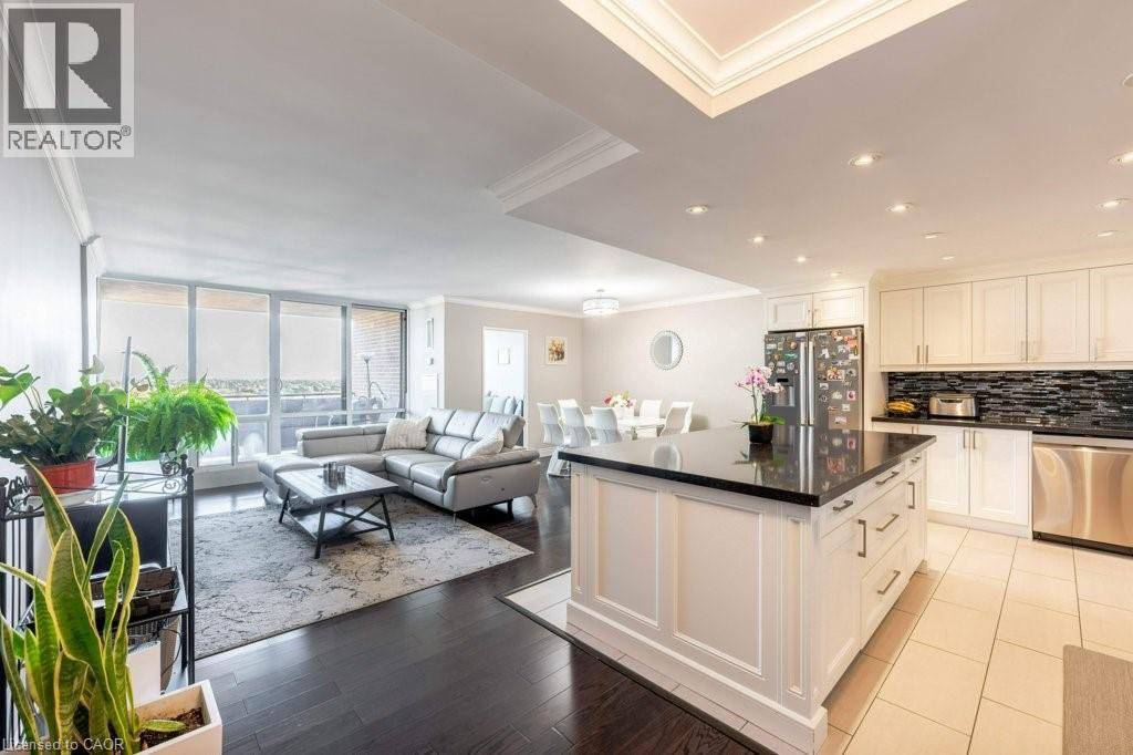 716 The West Mall Drive Unit# 1612, Etobicoke, Ontario  M9C 4X6 - Photo 15 - 40786868