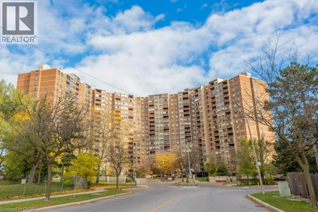 716 The West Mall Drive Unit# 1612, Etobicoke, Ontario  M9C 4X6 - Photo 1 - 40786868