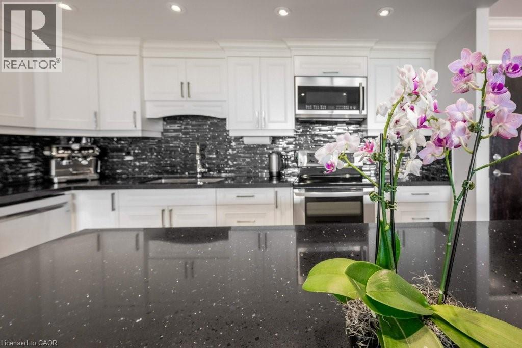 716 The West Mall Drive Unit# 1612, Etobicoke, Ontario  M9C 4X6 - Photo 11 - 40786868