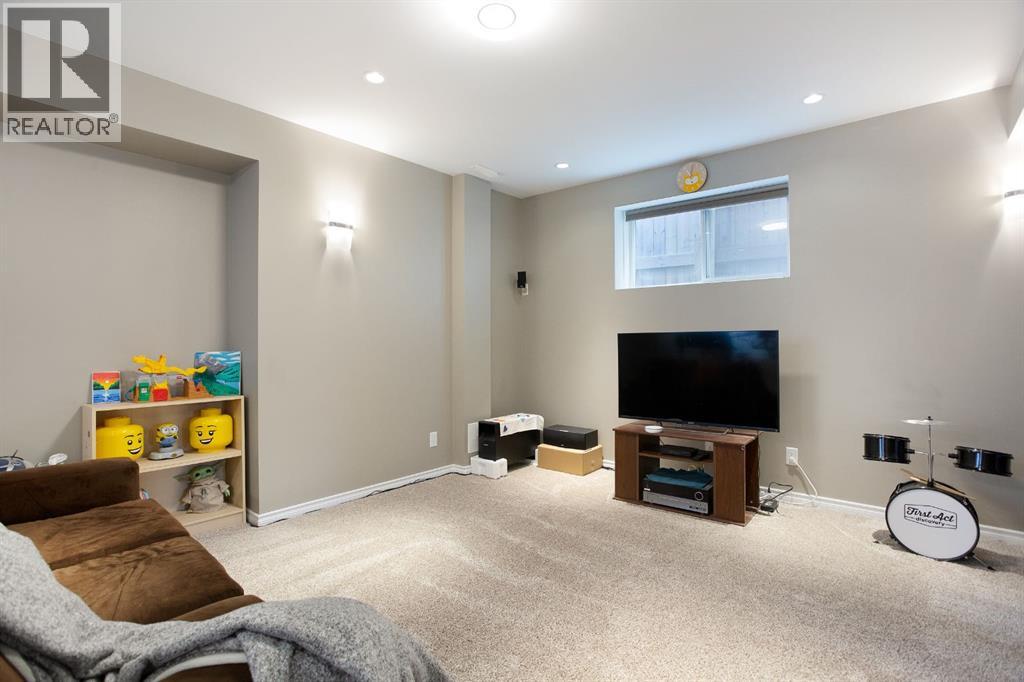 139 Windwood Grove Sw, Airdrie, Alberta  T4B 3S8 - Photo 31 - A2248292