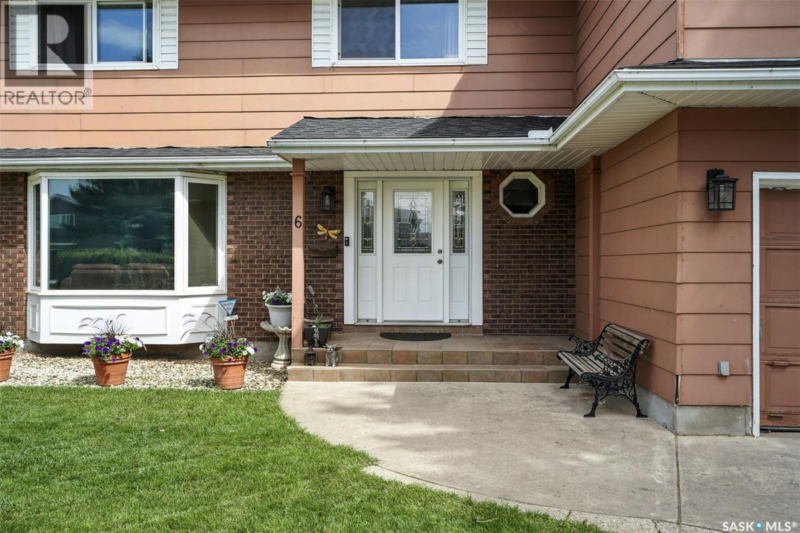 6 Capilano Drive, Saskatoon, Saskatchewan  S7K 4A5 - Photo 4 - SK024768