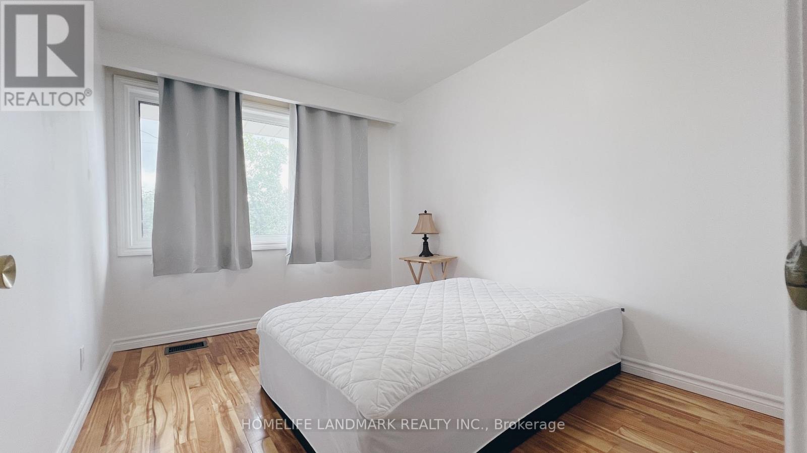 10 Silverview Drive, Toronto, Ontario  M2M 2B3 - Photo 11 - C12531052