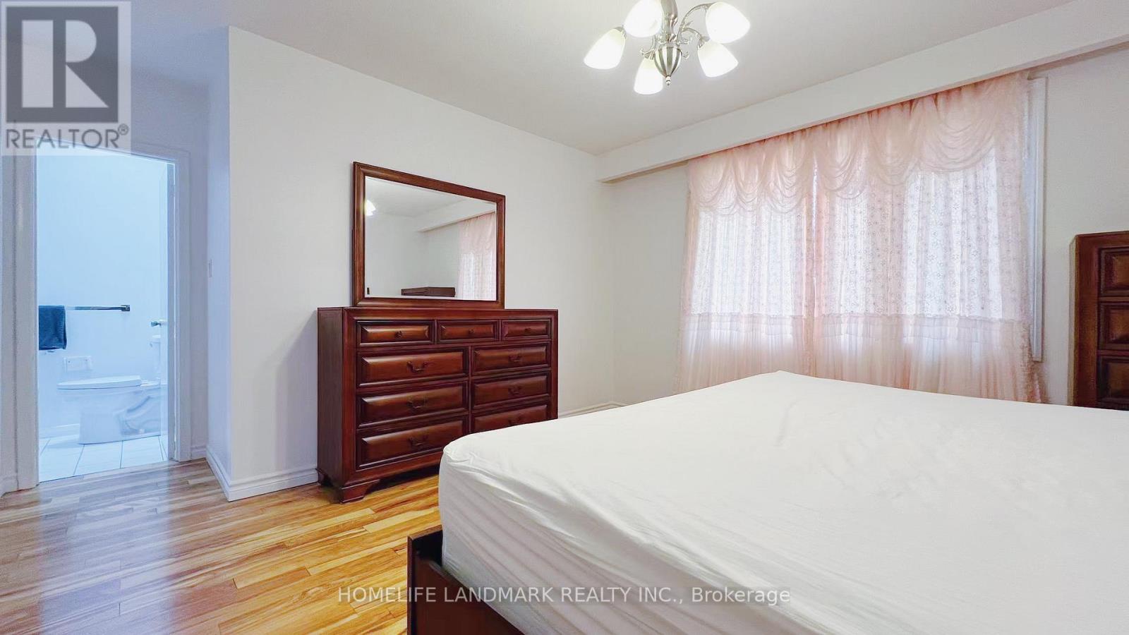 10 Silverview Drive, Toronto, Ontario  M2M 2B3 - Photo 30 - C12531052