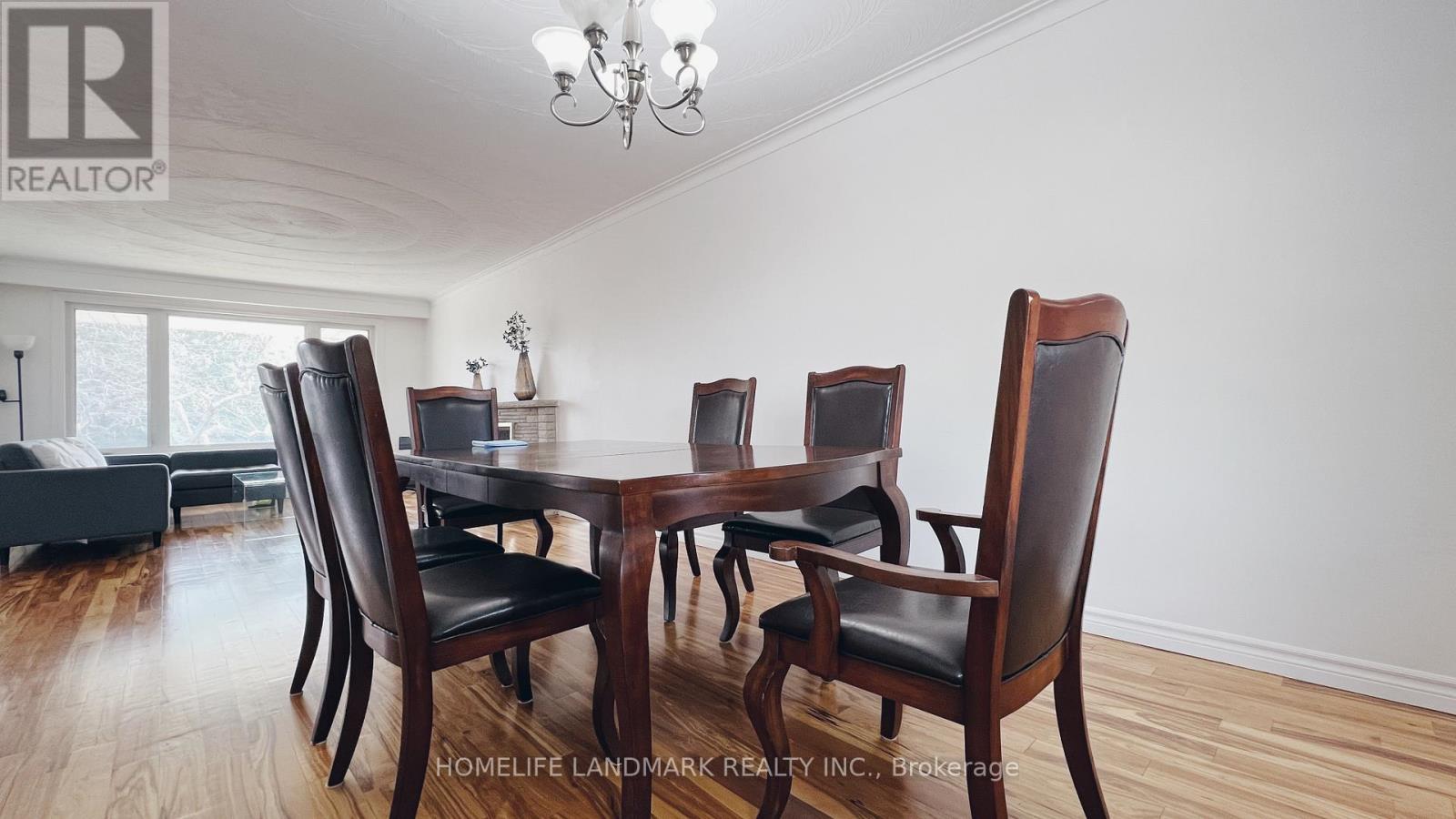 10 Silverview Drive, Toronto, Ontario  M2M 2B3 - Photo 6 - C12531052