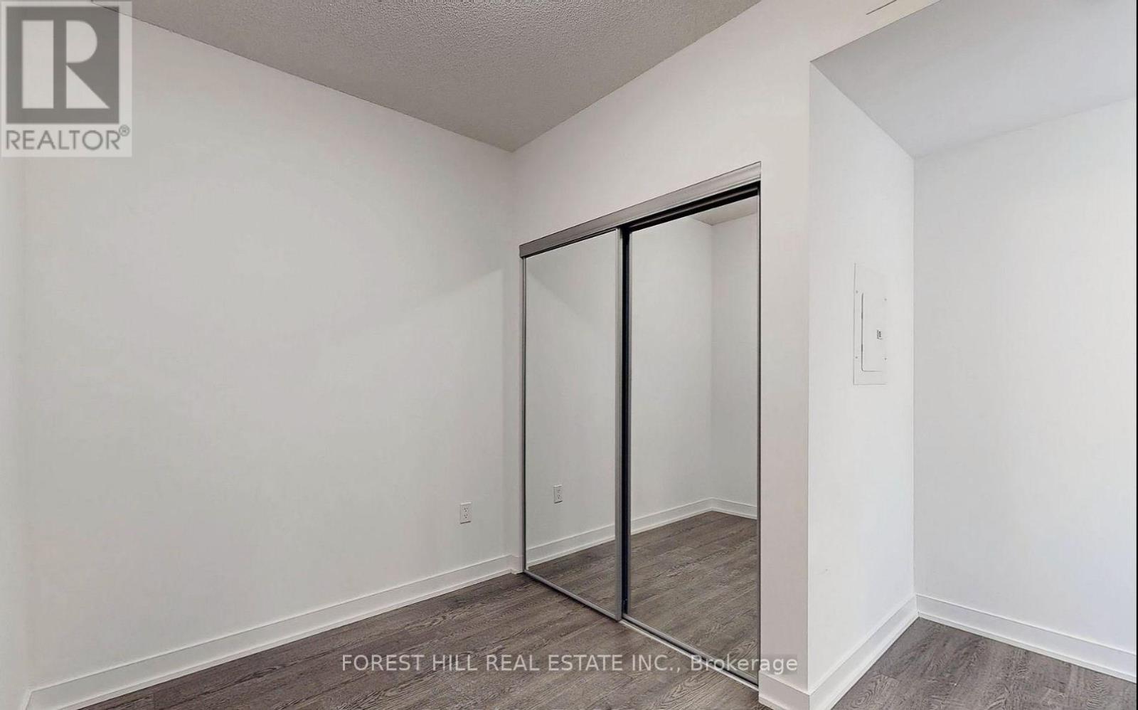 2008 - 50 O'neill Road, Toronto, Ontario  M3C 0R1 - Photo 9 - C12579630